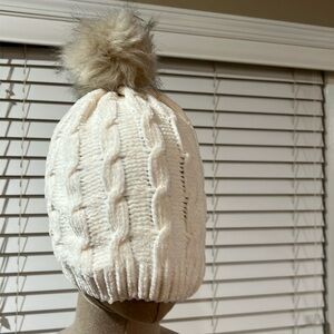 Ruggine Pom Pom Winter Beanie in ivory
